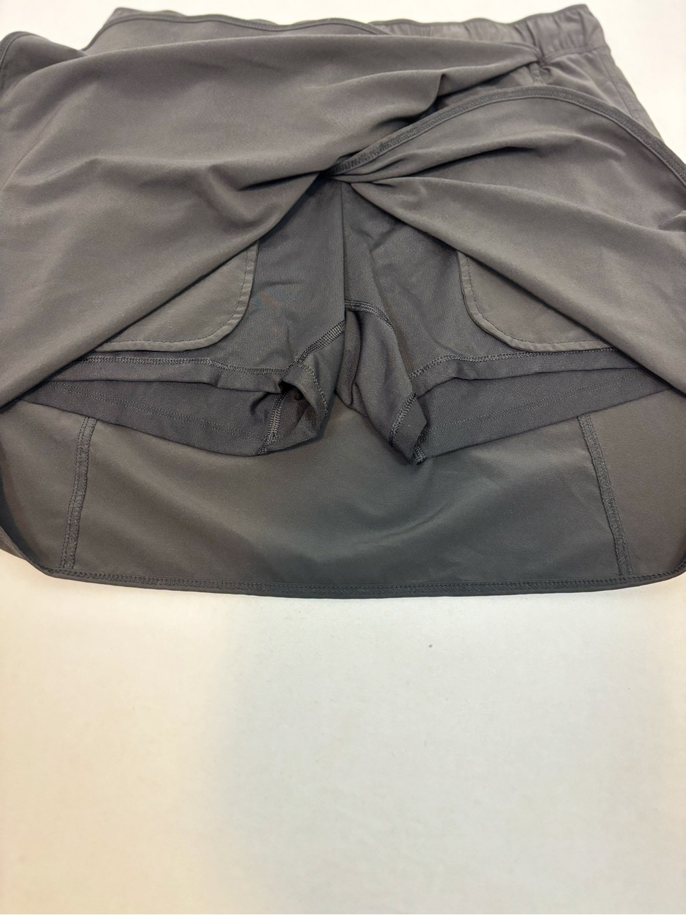 Patagonia Fleetwith Skort in Black Size M - Picture 5 of 10
